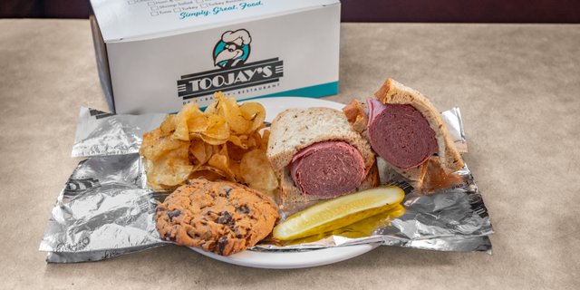 Corned Beef and Cheese Box Lunch