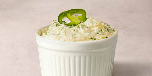 Jalapeno and Garlic Cream Cheese Schmear