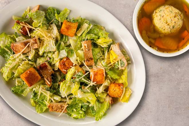 Cup of Soup and Café-Sized Hand Tossed Salad