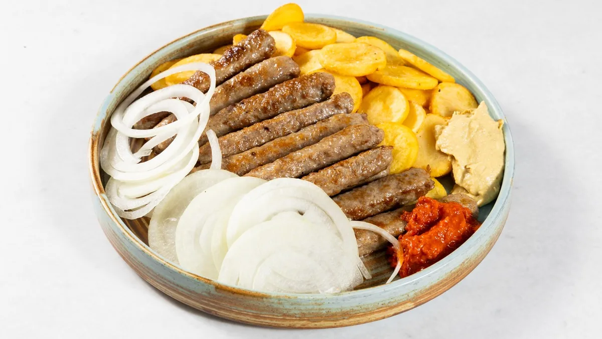 Top čevapi z ocvrtim krompirčkom