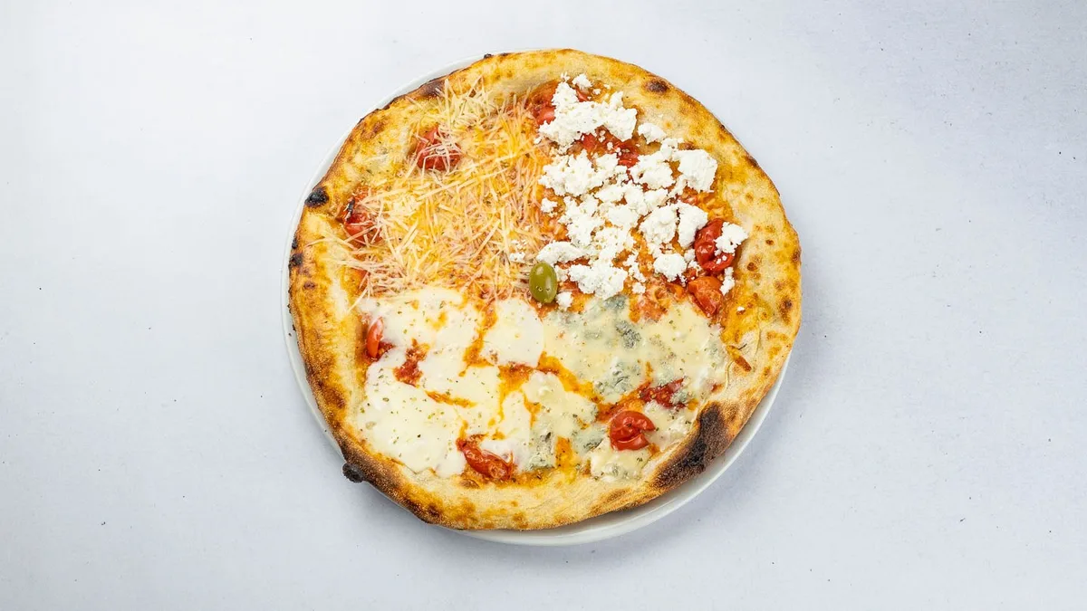 Pizza 4 sira