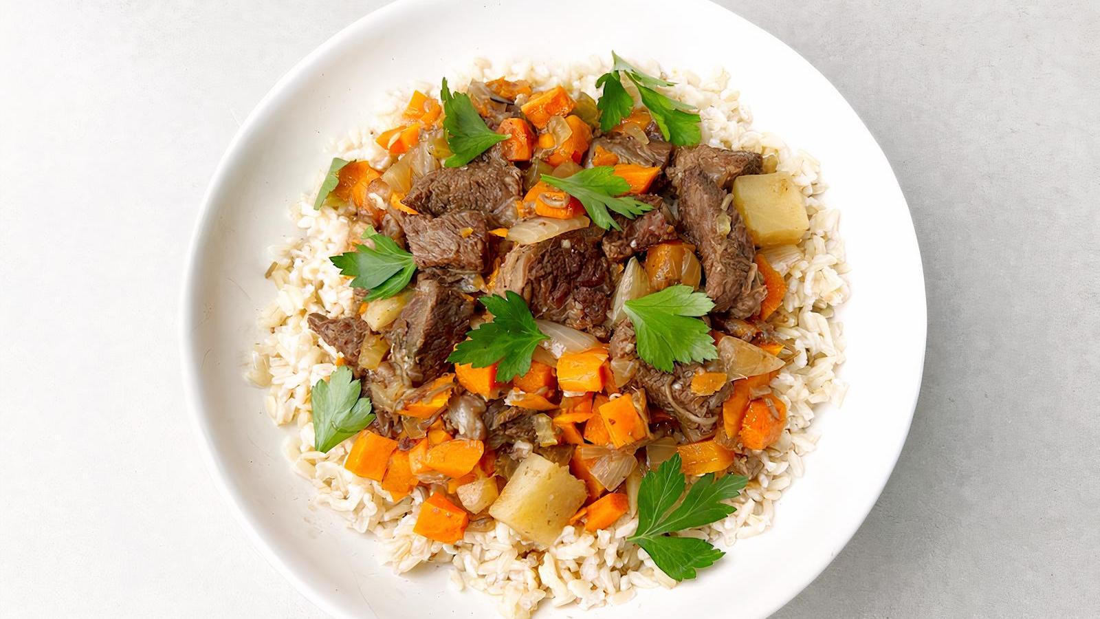 BRAISED BEEF + VEGGIE HOT BOWL