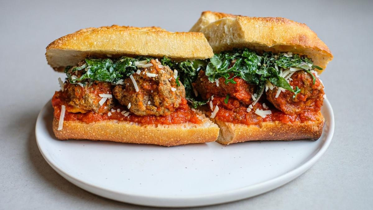 CLASSIC MEATBALL BAGUETTE