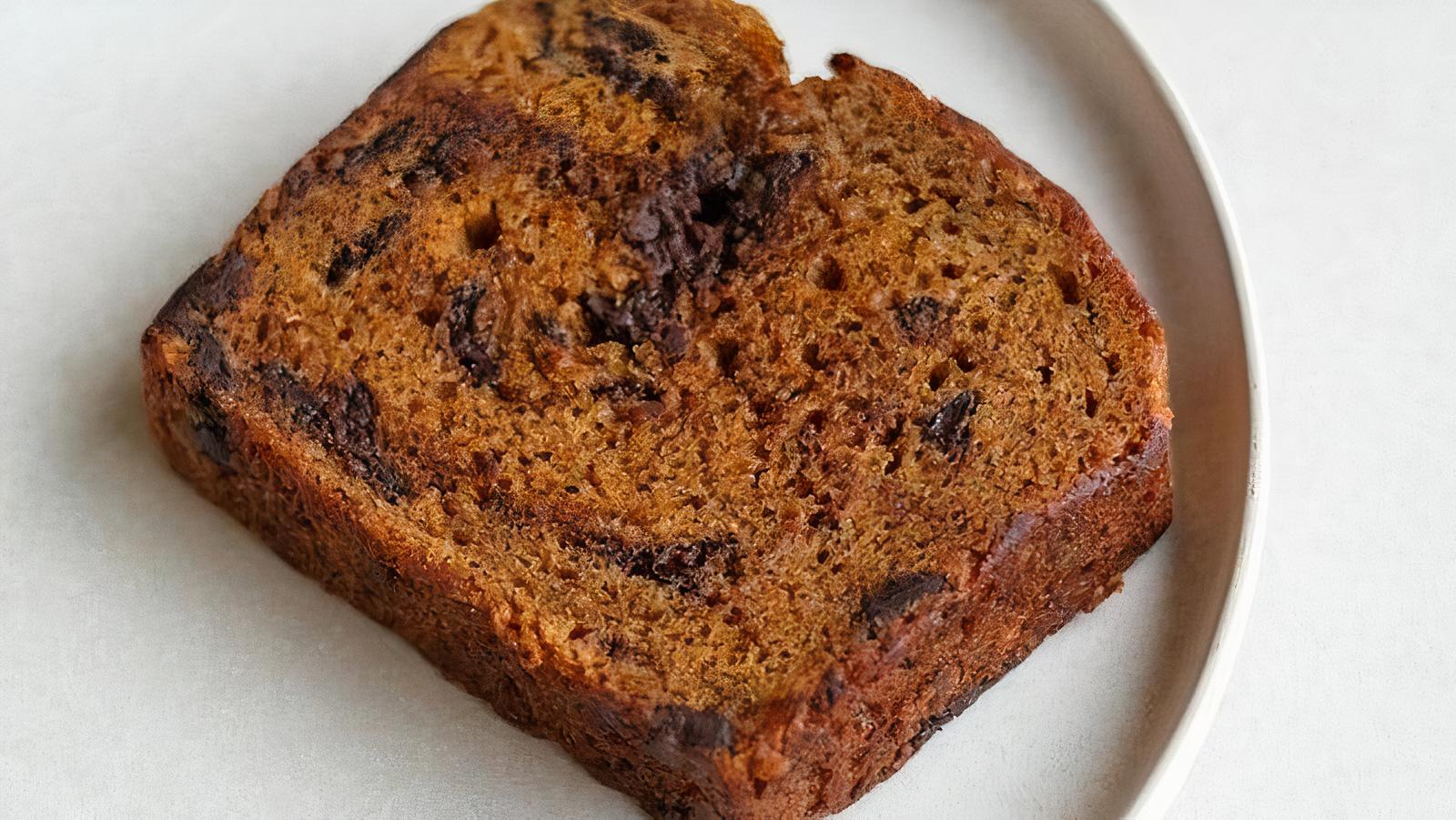 DARK CHOCOLATE BANANA BREAD