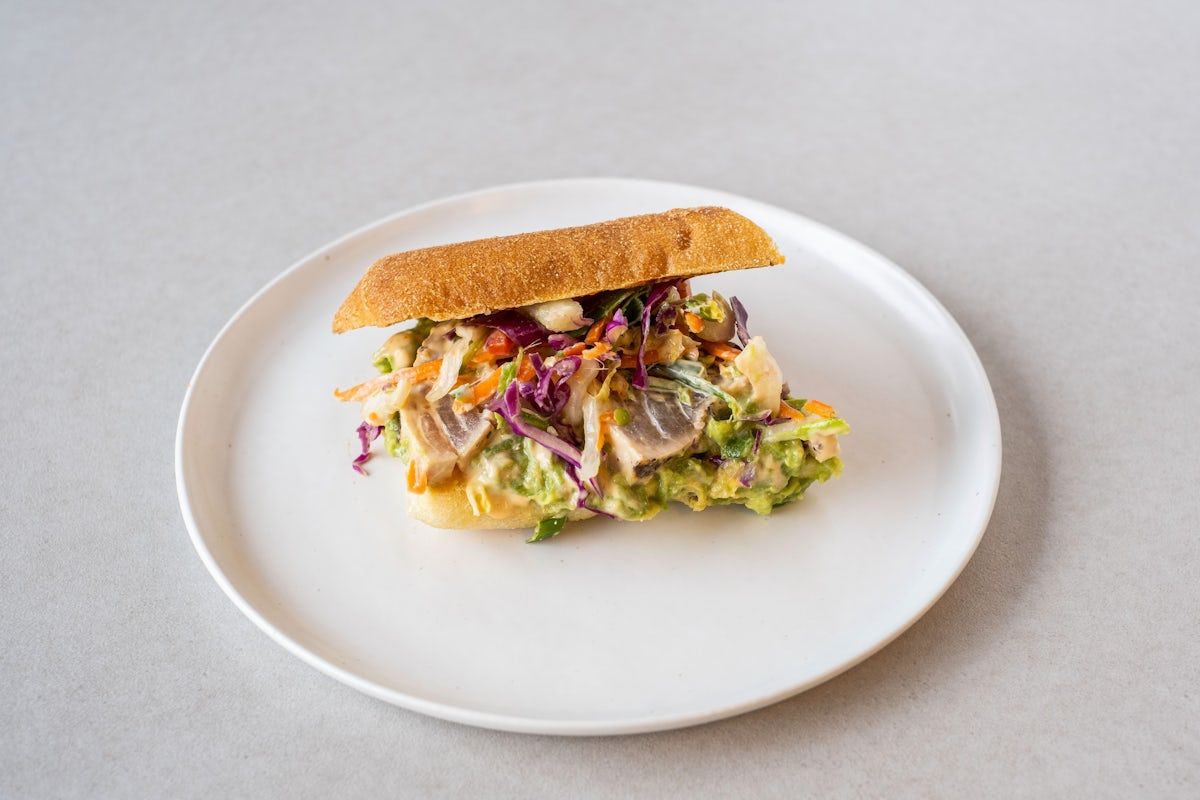 HALF ALBACORE TUNA SANDWICH