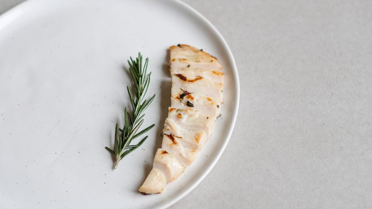 HALF CHICKEN BREAST (GF,NF)