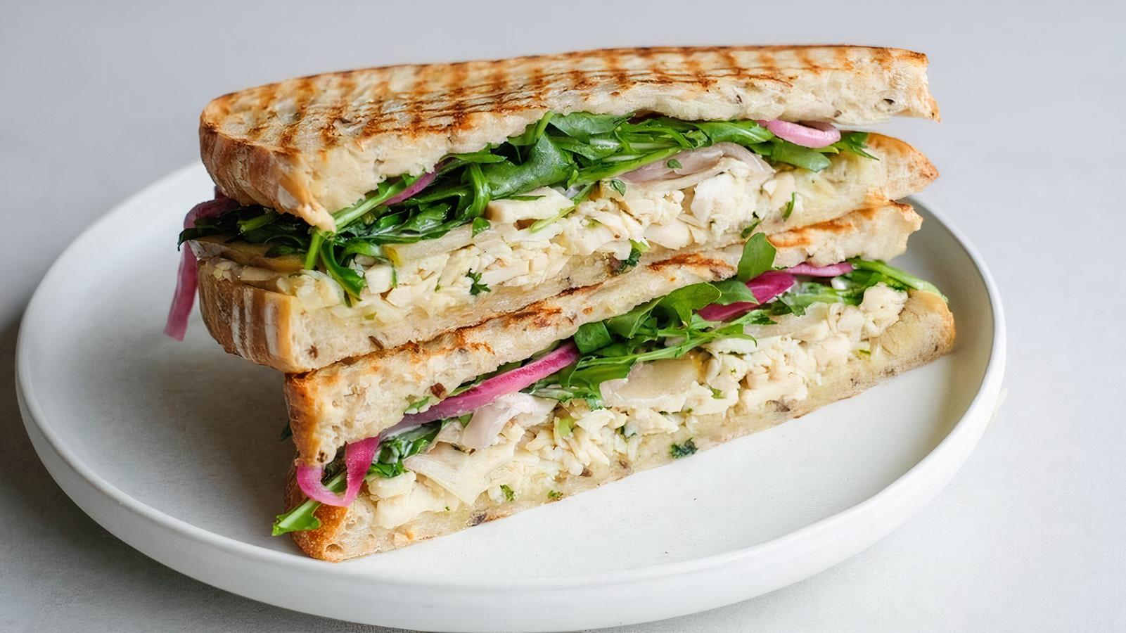 ROAST CHICKEN SANDWICH (NF)