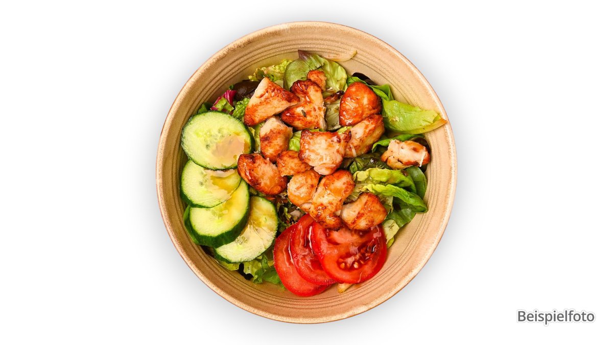 36. Salata cu Piept de Pui