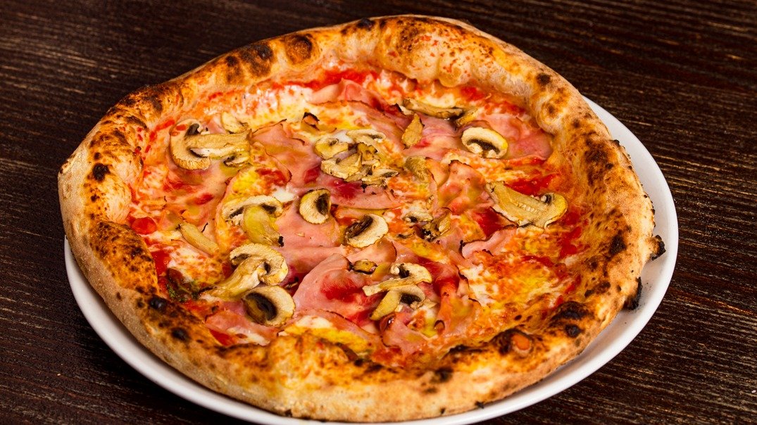 Prosciutto e Funghi