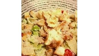 Salată Caesar