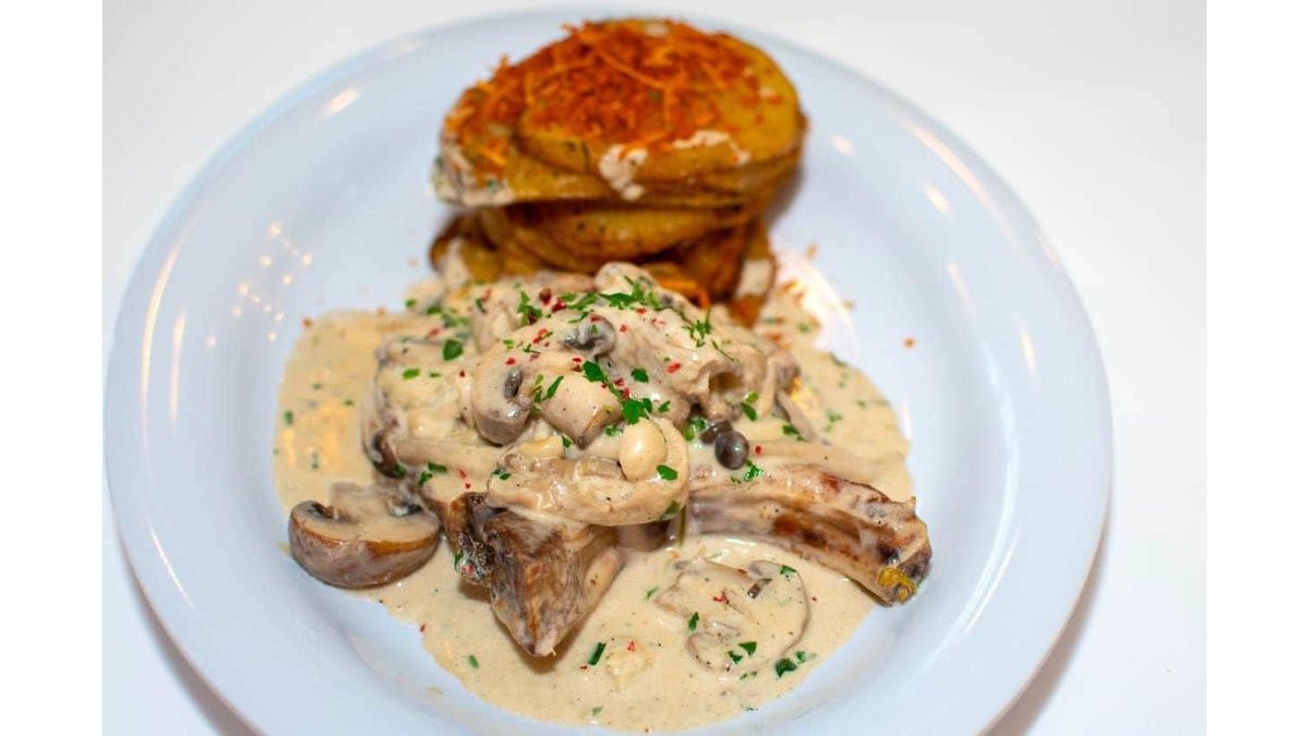 Braciola con Ai Funghi Porcini/Cotlet de porc cu ciuperci porcini