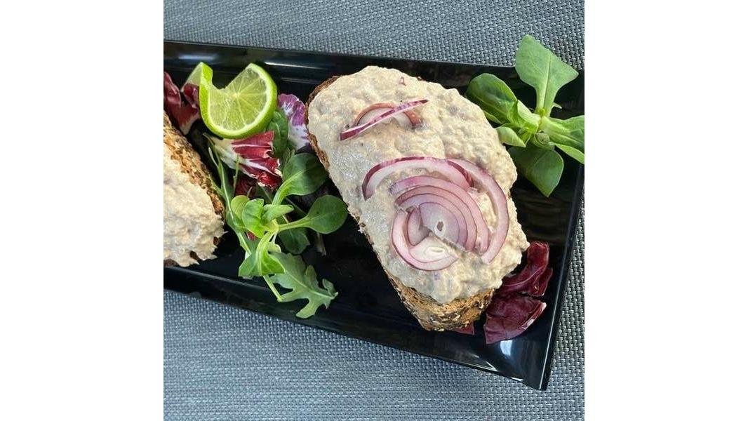 Bruschette con tonno/Bruschete cu ton