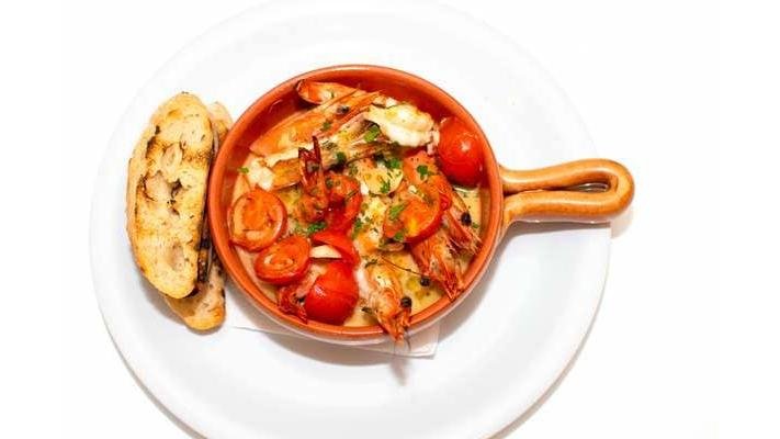 Gamberi con lemon butter/Creveti in sos de unt si lamaie
