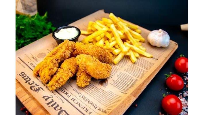 Petto di Pollo Impanato e Fritto/Gujoane de pui