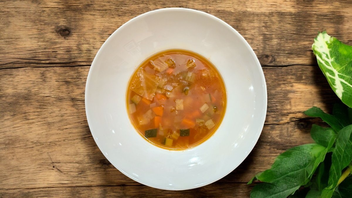 Toszkán minestrone zöldségleves