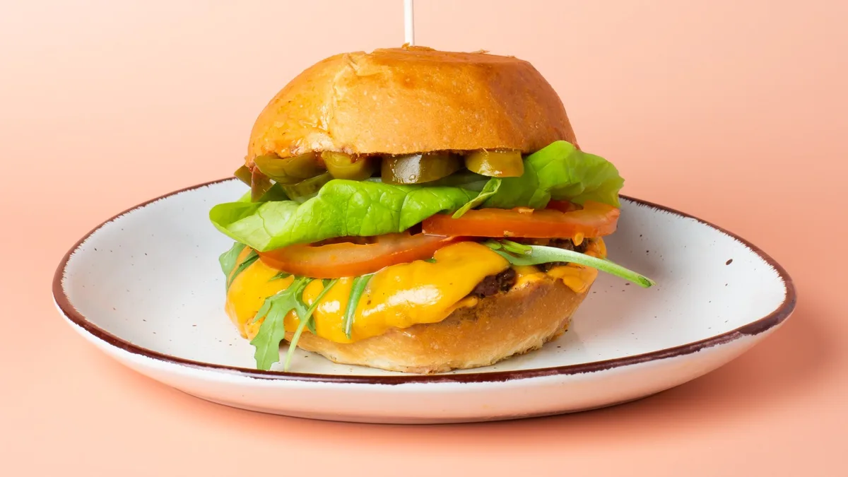 Chili Cheese Burger