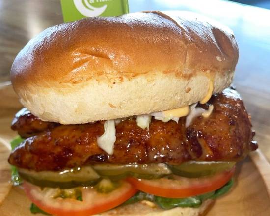 Tribos Crispy Chicken Sandwich