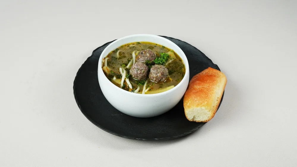 Beef meatballs soup with noodles + Bread