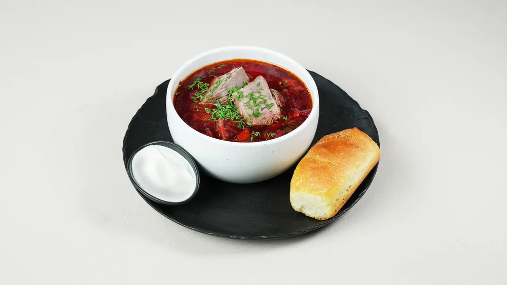 Borsch with Meat + Sour Cream and Bread