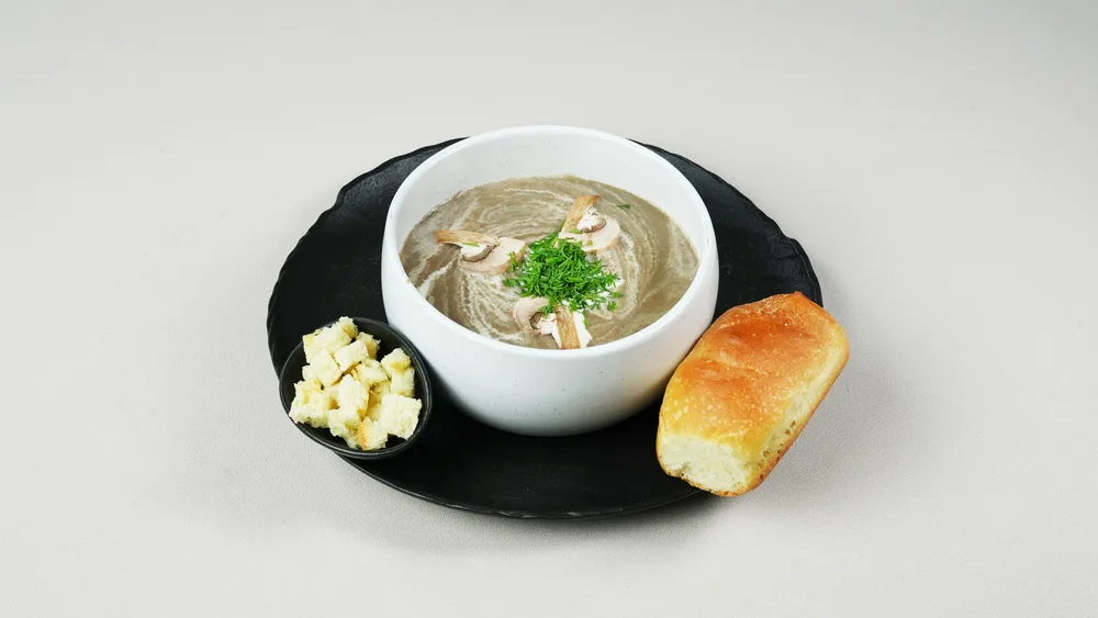 Mushroom Cream-soup + Bread