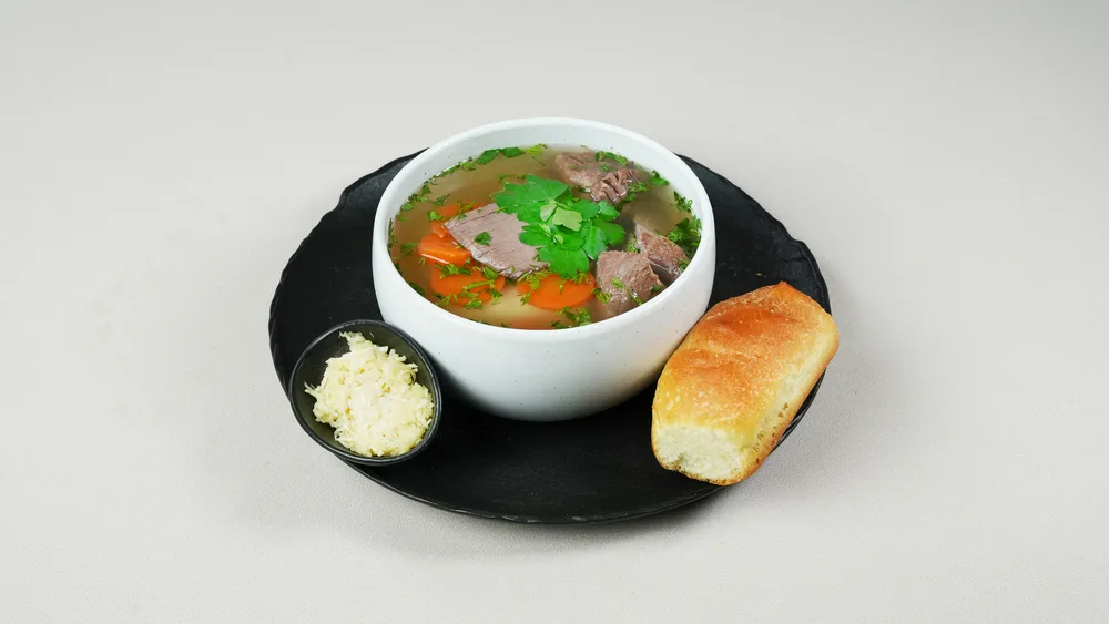 Tatariakhni with beef + bread