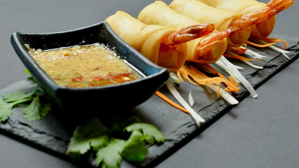 Shrimps Spring Rolls (Paw Pia Gung Tod)