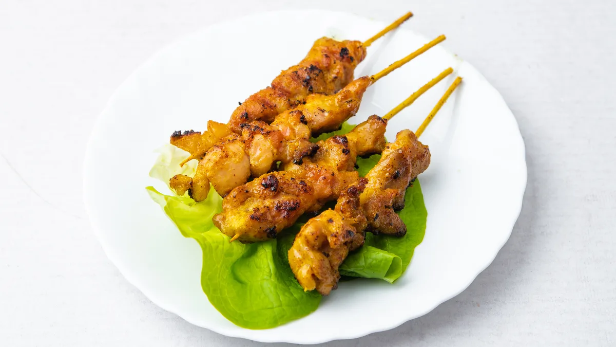 Pileći ražnjići u Satay marinadi