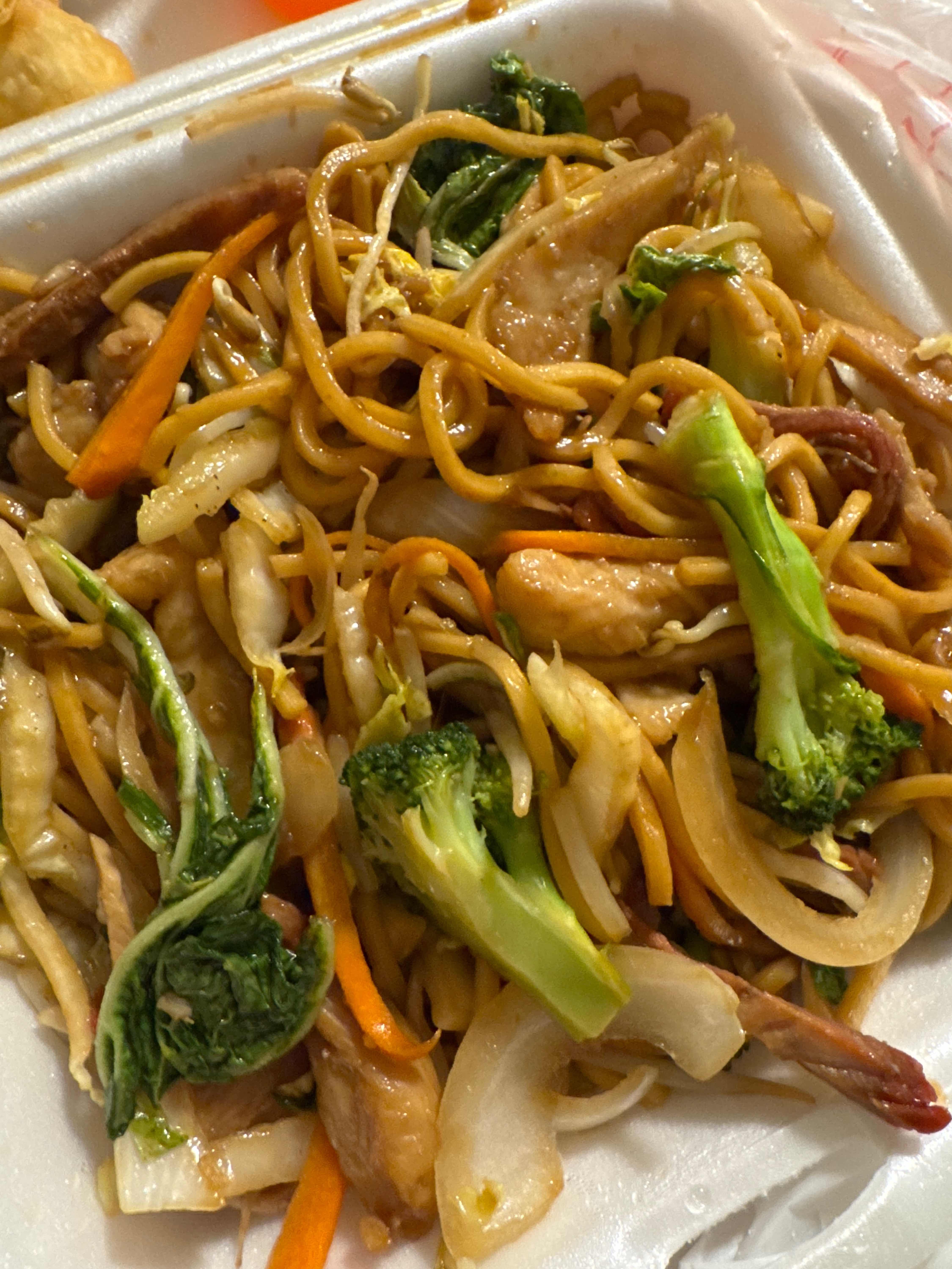 Chicken Lo Mein