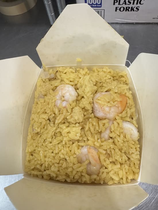 32. Shrimp Fried Rice (Small) 虾炒饭小