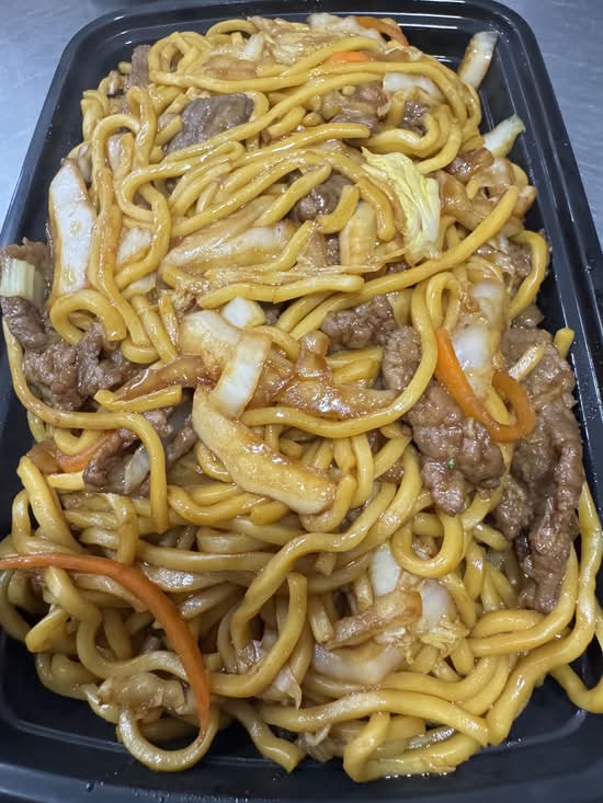 39. Beef Lo Mein (Small) 牛捞面小