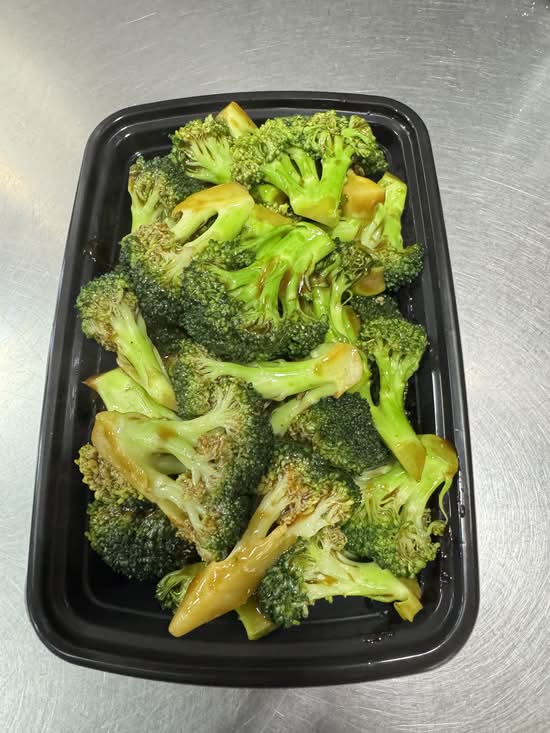 C28. Sauteed Broccoli 净芥兰