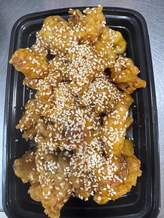L3. Crispy Sesame Chicken 芝麻鸡