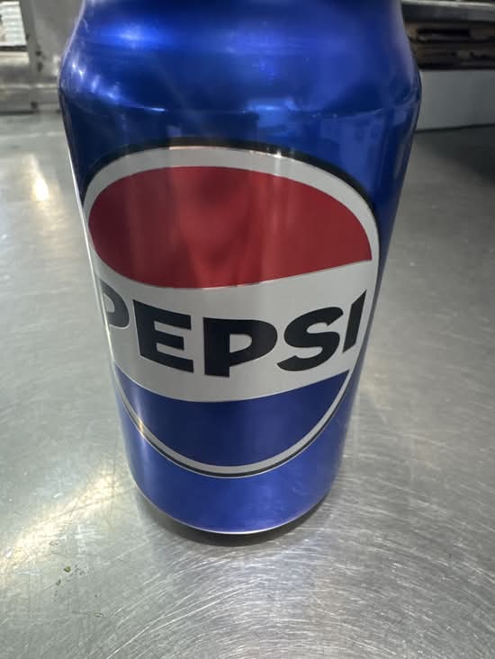 Pepsi  (Can)