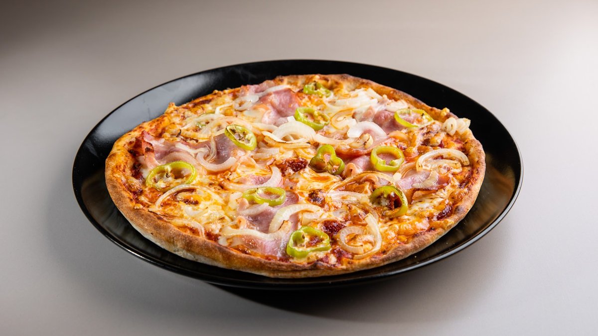 Magyaros pizza 32 cm