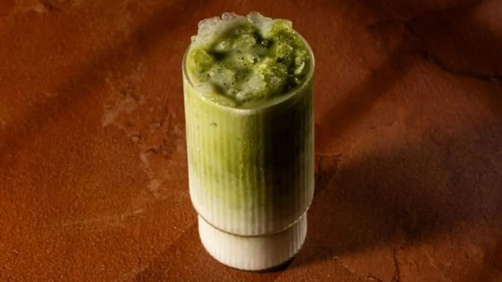 Waniliowa Iced Matcha Latte
