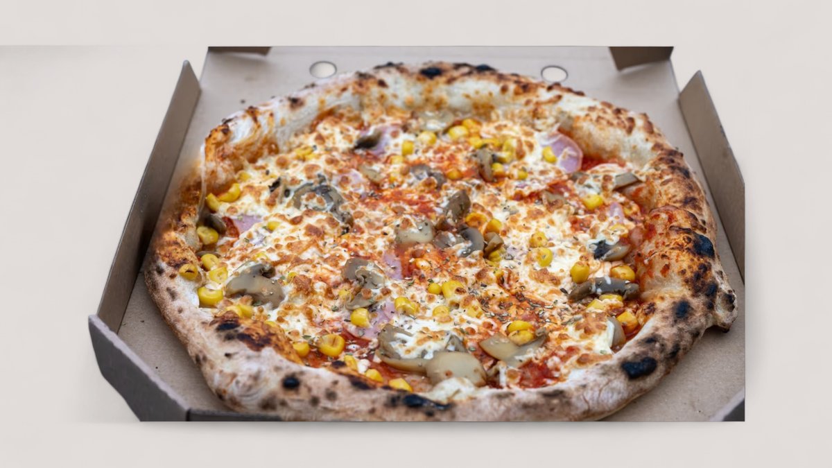 Sonkás,gombás,kukoricás pizza