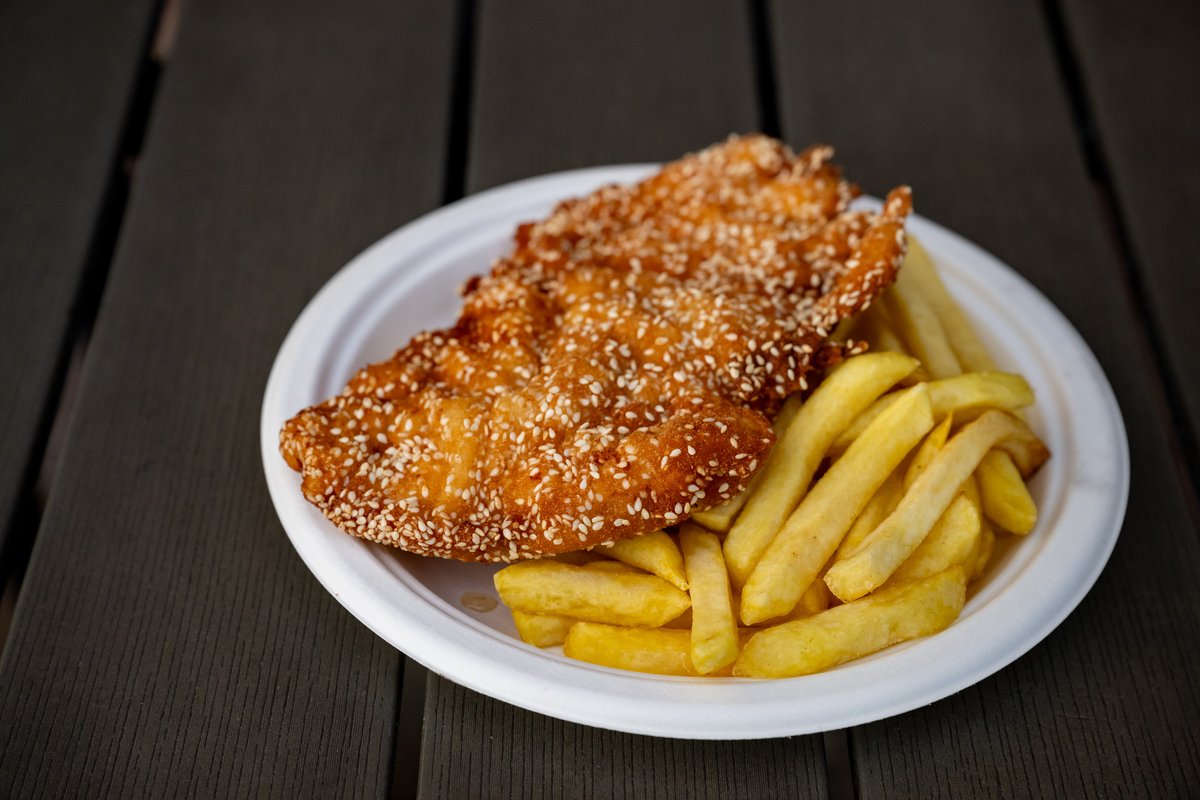 Szezámmagos rántott csirkemell