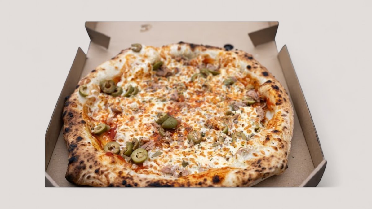 Tuna pizza