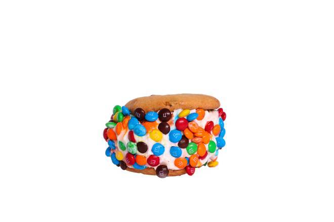 MandMs Cookiewich