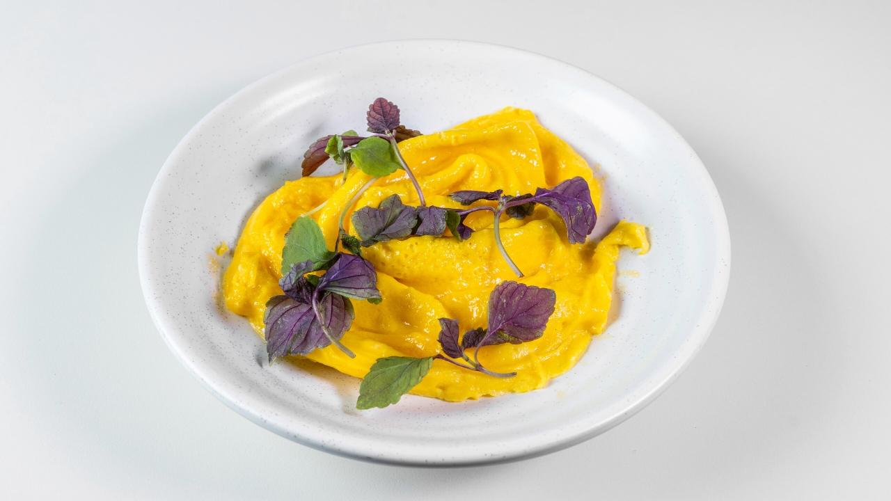 Side double scrambled egg