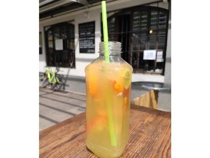 Naše Pomerančová limonáda s pomerančem  0,5L