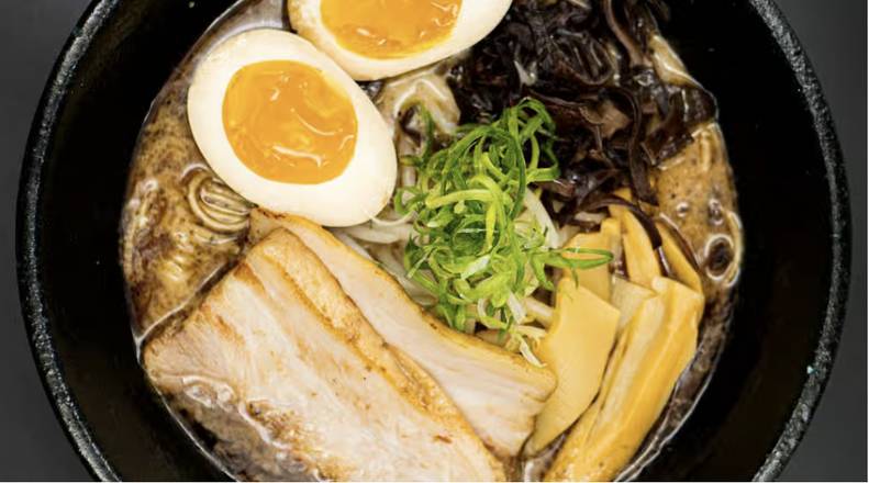 R3. Black Garlic Tonkotsu (Thin Noodles)