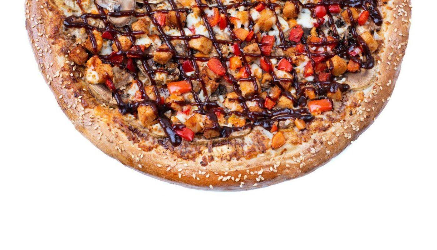 Large BBQ Chicken Pizza