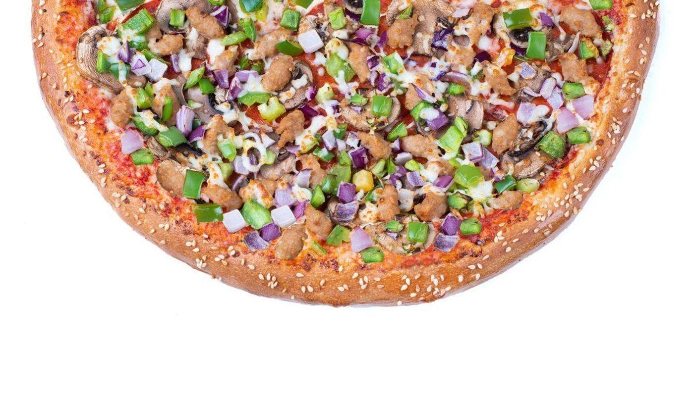 Large Deluxe Pizza