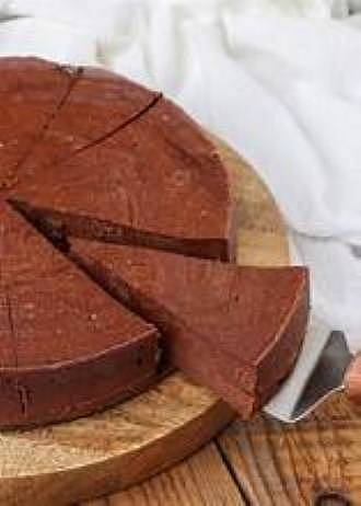 * Flourless Chocolate Tort Cake *