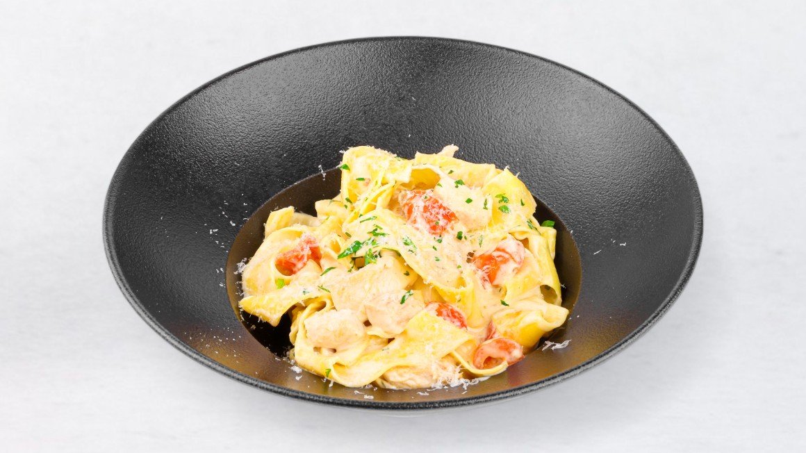 Papardelle z jurčki in piščancem