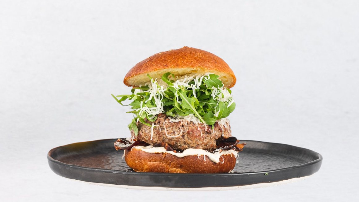 Bee burger