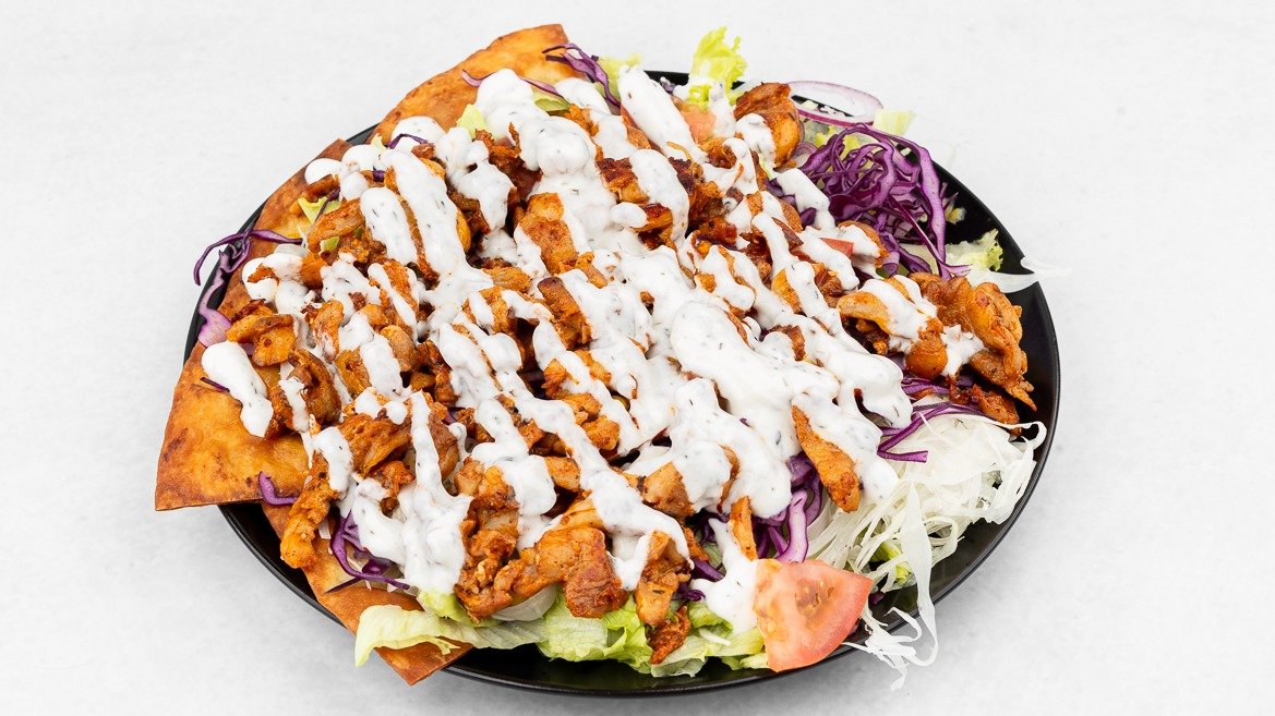 Piščančji kebab krožnik