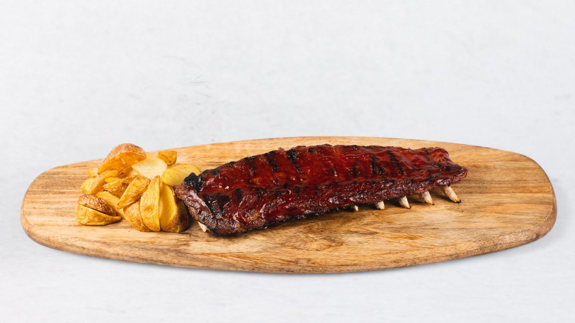 Spare ribs z žlebastim krompirčkom