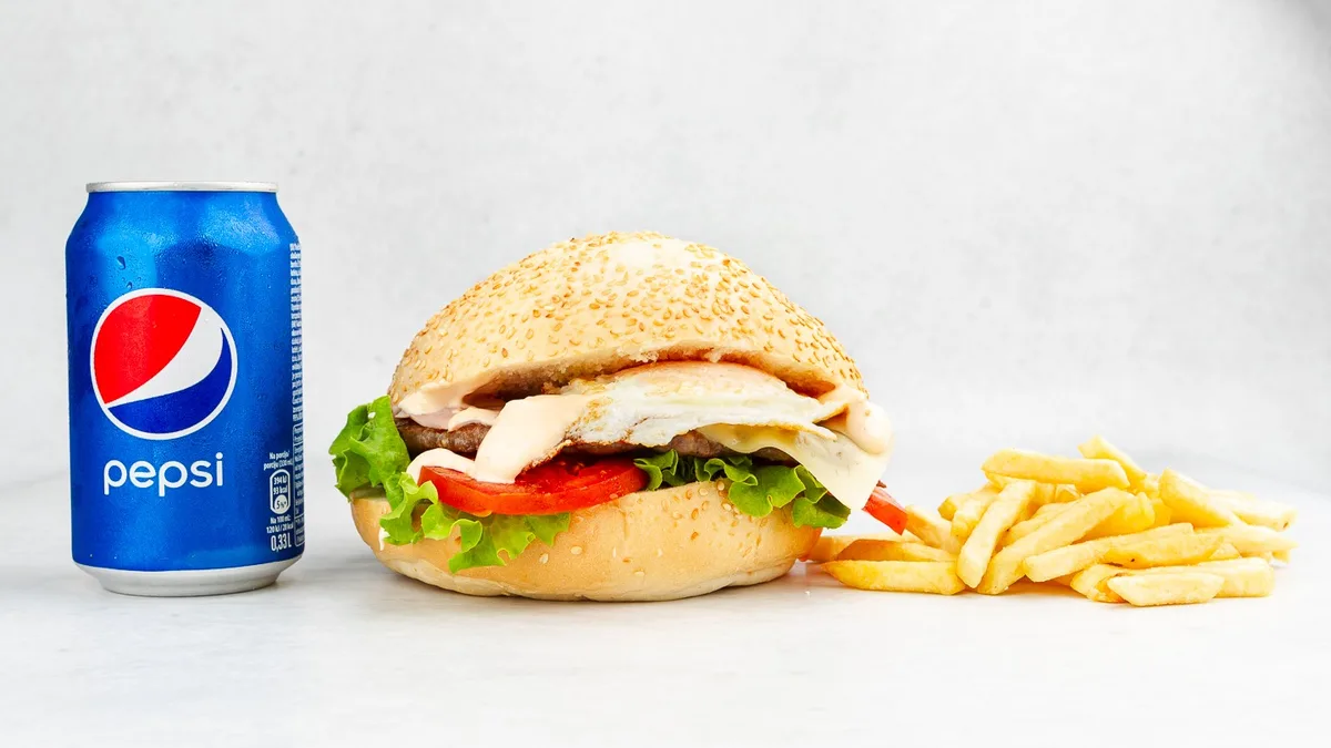 Burger z jajcem meni